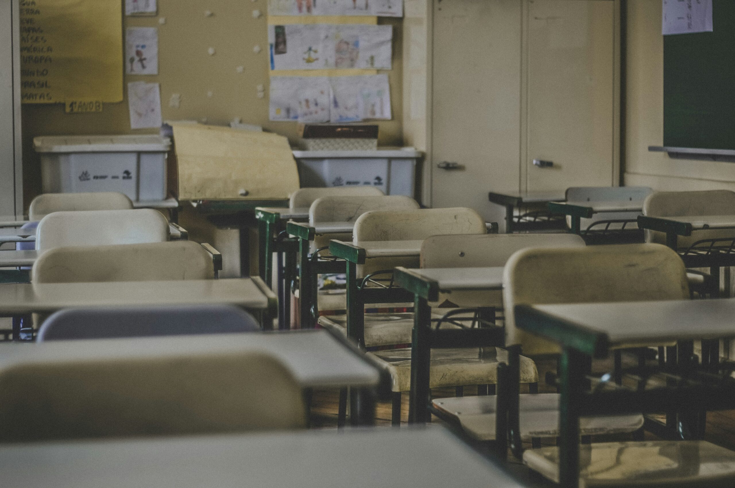Healthy Relationships — Grades 8 to 12